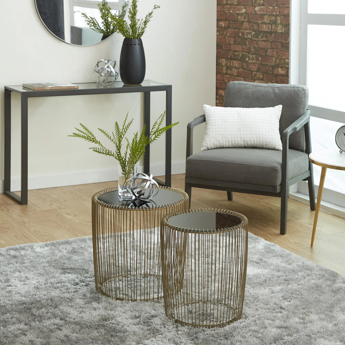 18" x 18" Gold Metal Accent Table with Glass Top, 2-Pieces N915