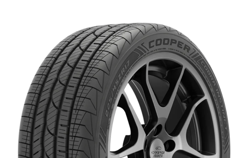 245/40ZR18 97Y Performance Tire T556151